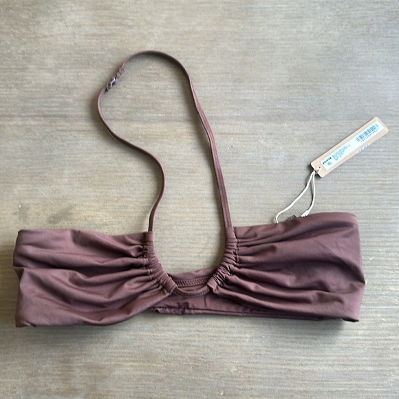 SKIMS Recycled Swim Cut Out Ruched Halter Triangle Top in M COCOA NWT - Picture 3 of 8